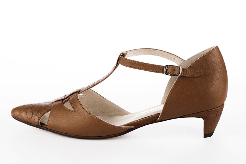 Caramel brown women's T-strap open side shoes. Tapered toe. Low comma heels. Profile view - Florence KOOIJMAN
